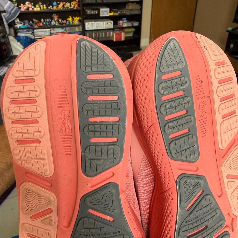 Brooks Ghost Max Running Shoes Womens 8 Pink Cushioned Sneakers 1203951B621 - Picture 6 of 10